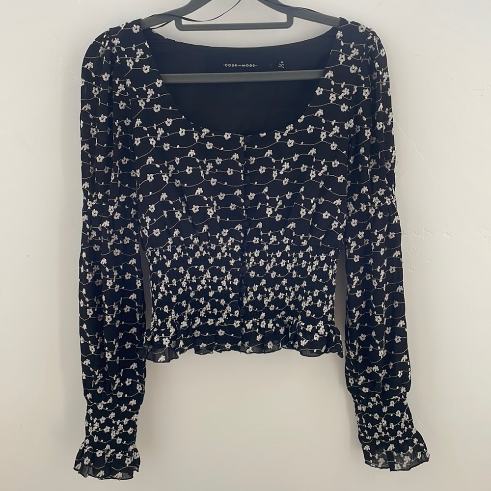 Code x Mode xs black floral button down blouse